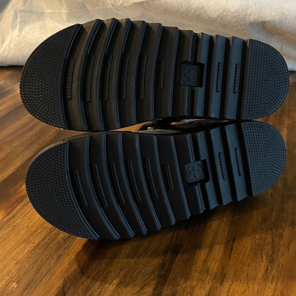 NEW Dr. Martens Girls Black Leather Klaire Sandals - Picture 2 of 5